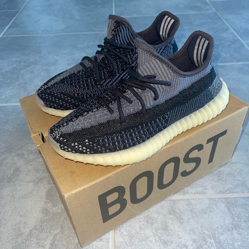 Yeezy boost 350 worn very few times size 8 great condition